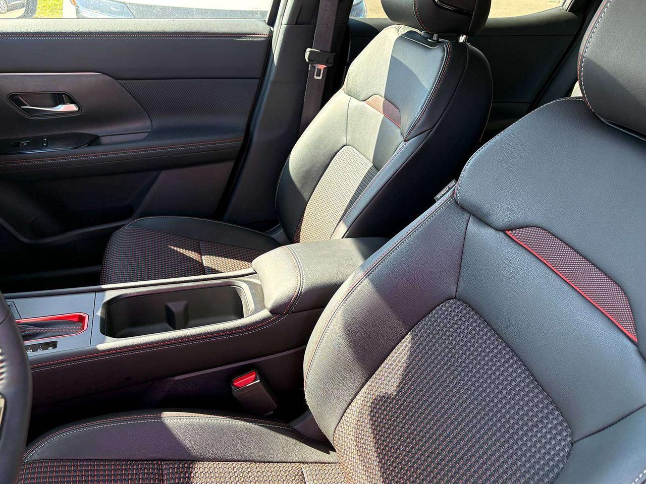 2026 Nissan Kicks SR  - Certified - Heated Seats Photo
