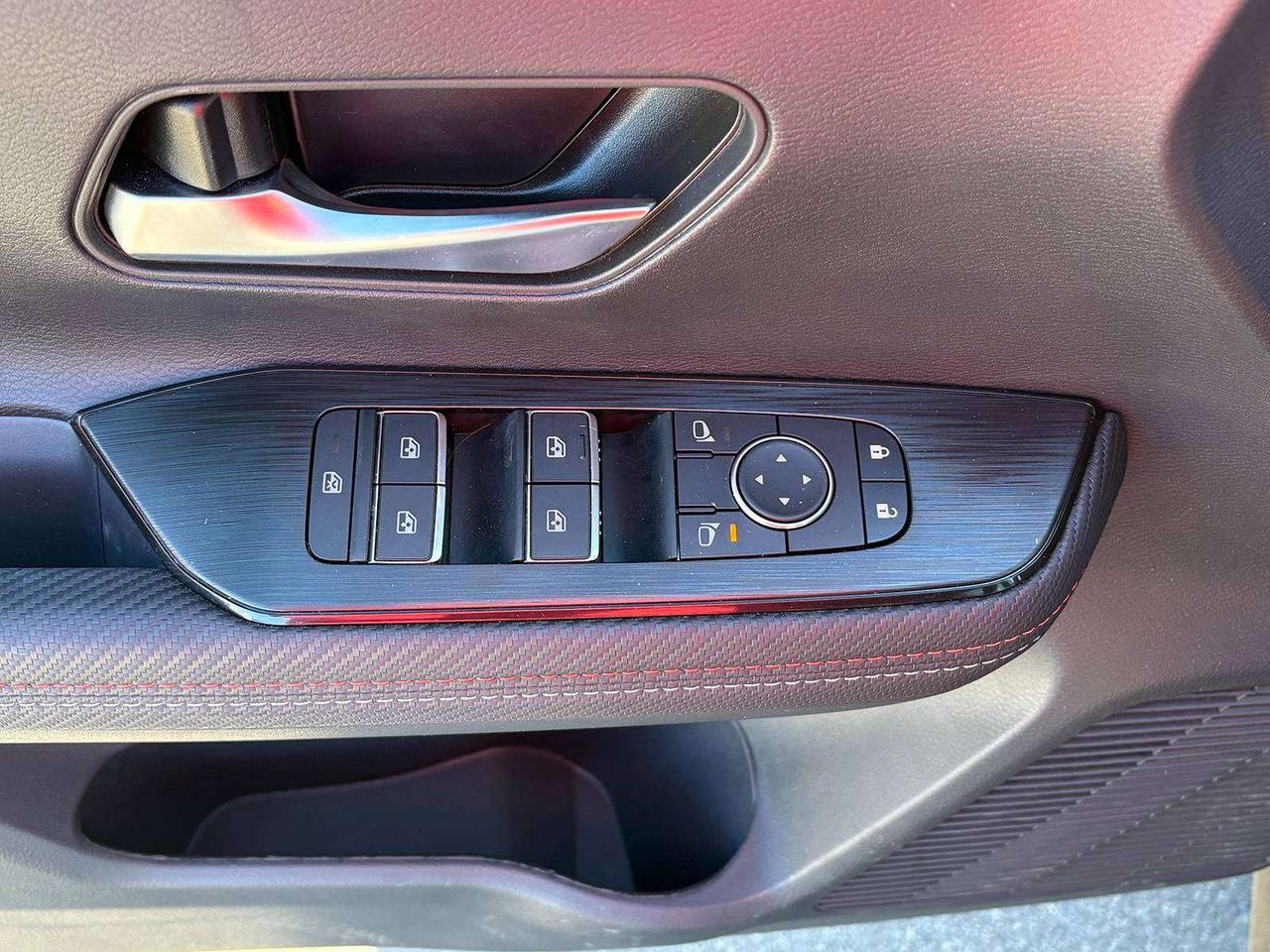 2026 Nissan Kicks SR  - Certified - Heated Seats Photo