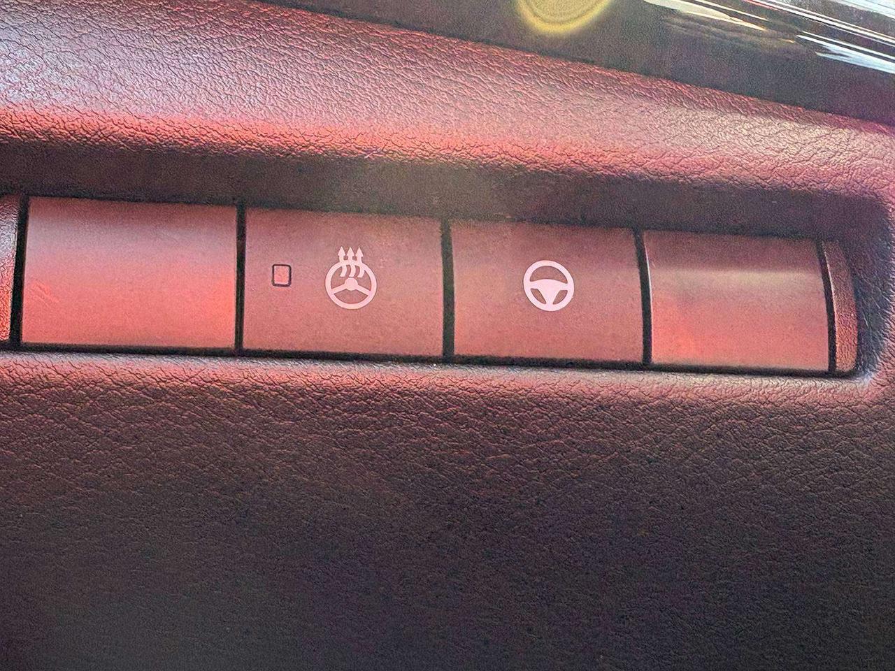 2026 Nissan Kicks SR  - Certified - Heated Seats Photo