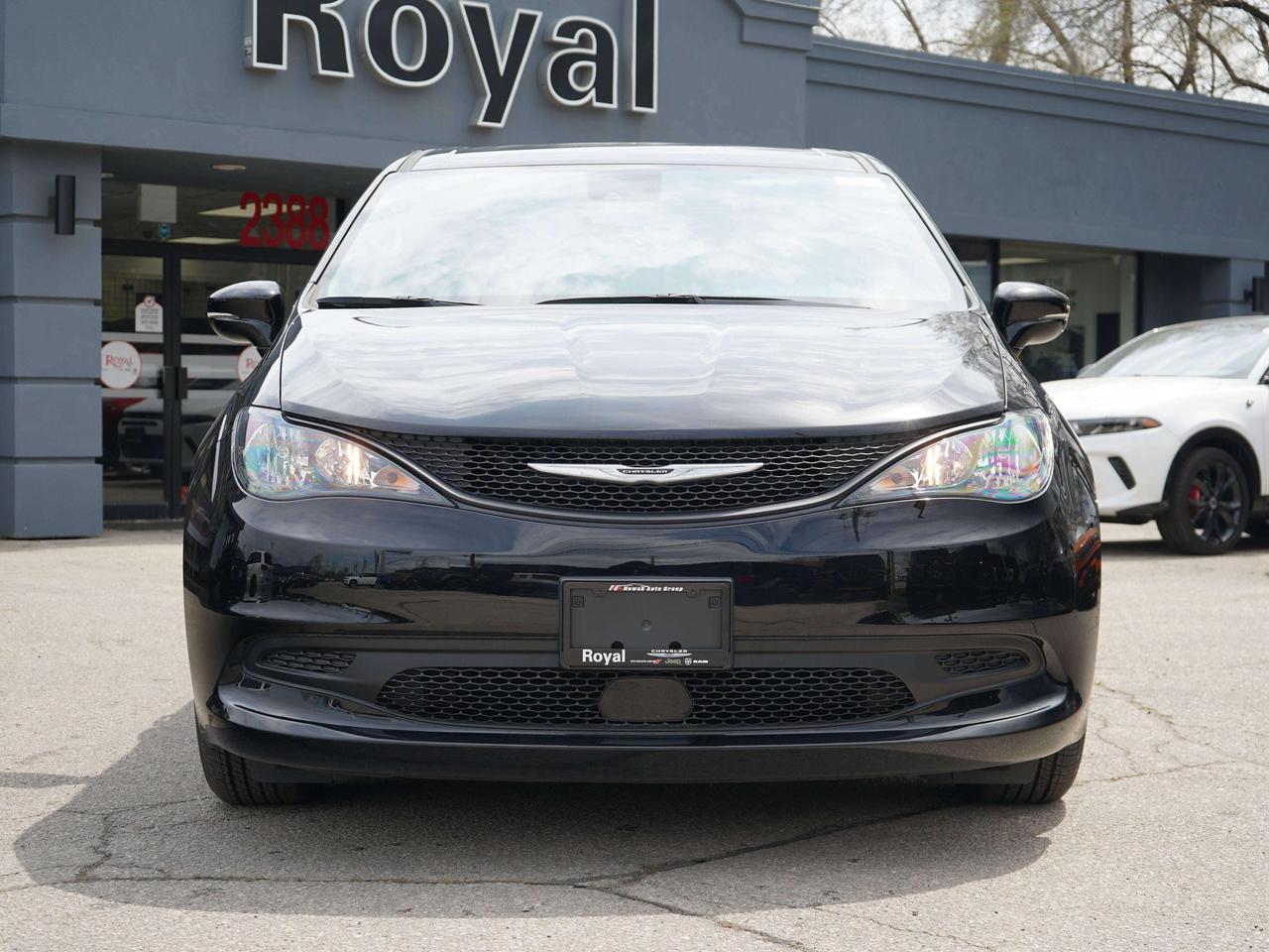 2024 Chrysler Grand Caravan SXT Photo