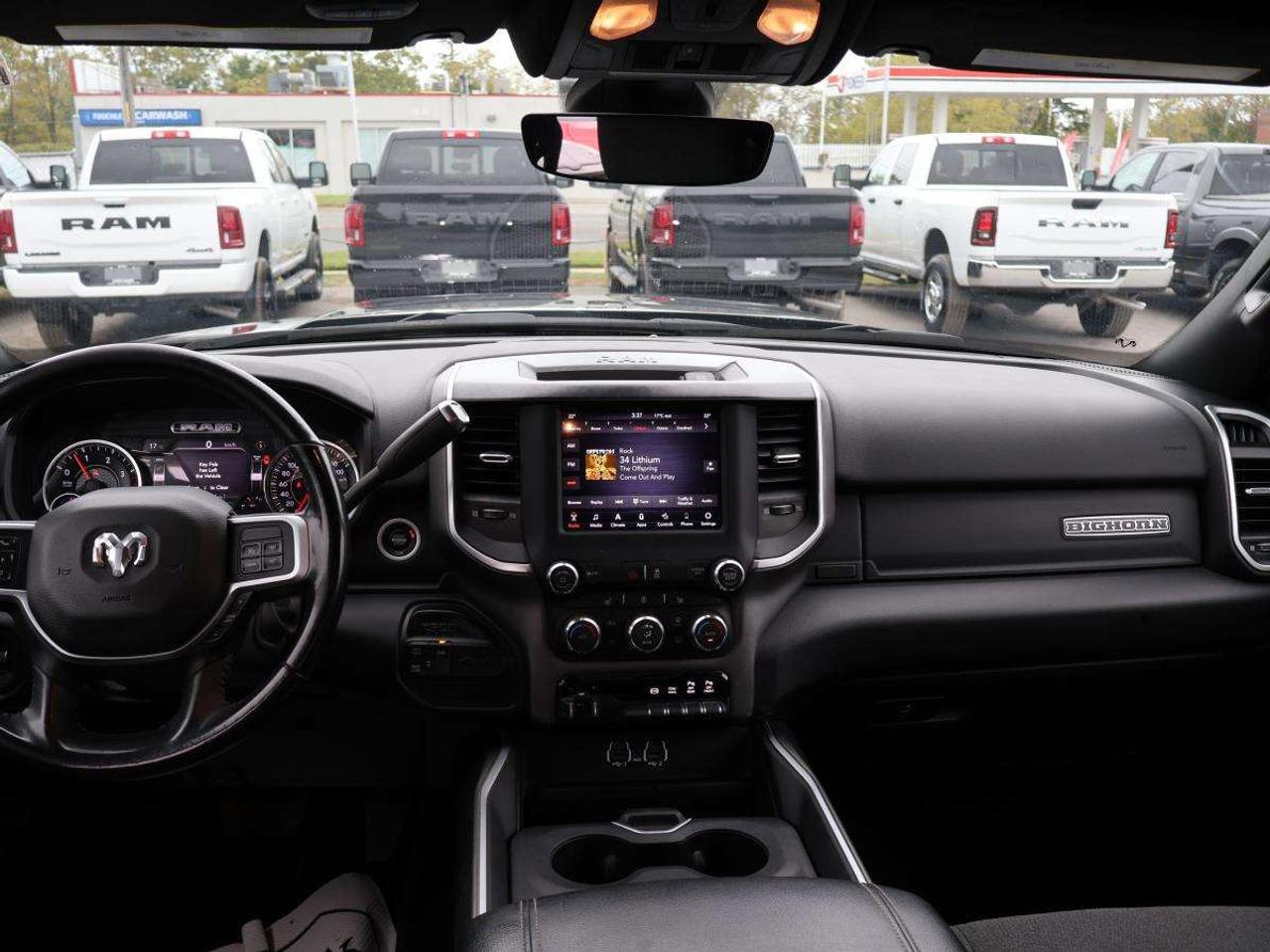 2020 RAM 2500 Big Horn 4x4 Crew Cab 6'4 Box Photo