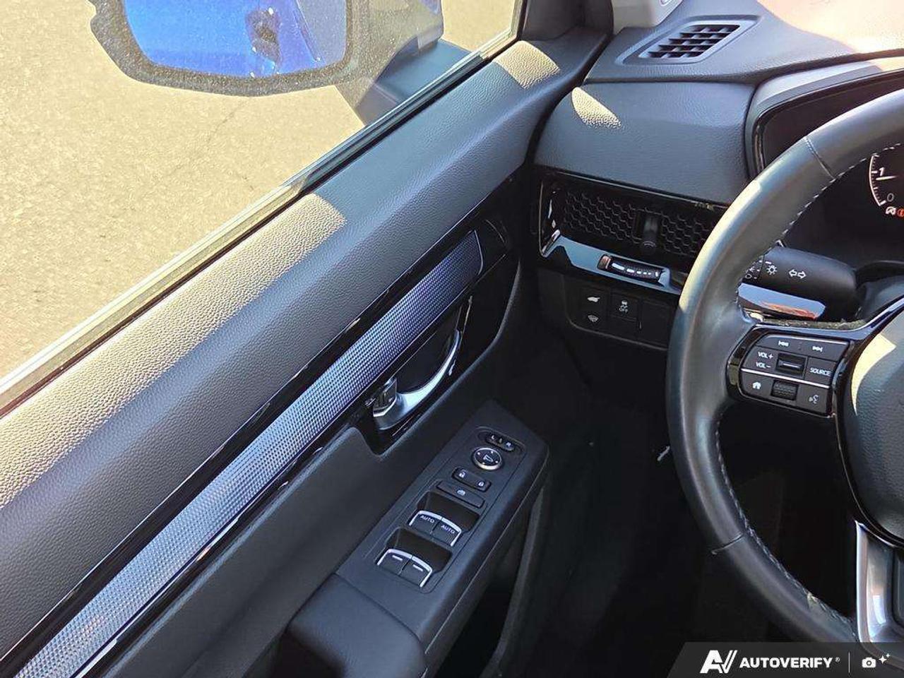 2023 Honda CR-V Sport   4 NEW TIRES   NO CLAIMS   ONE OWNER Photo