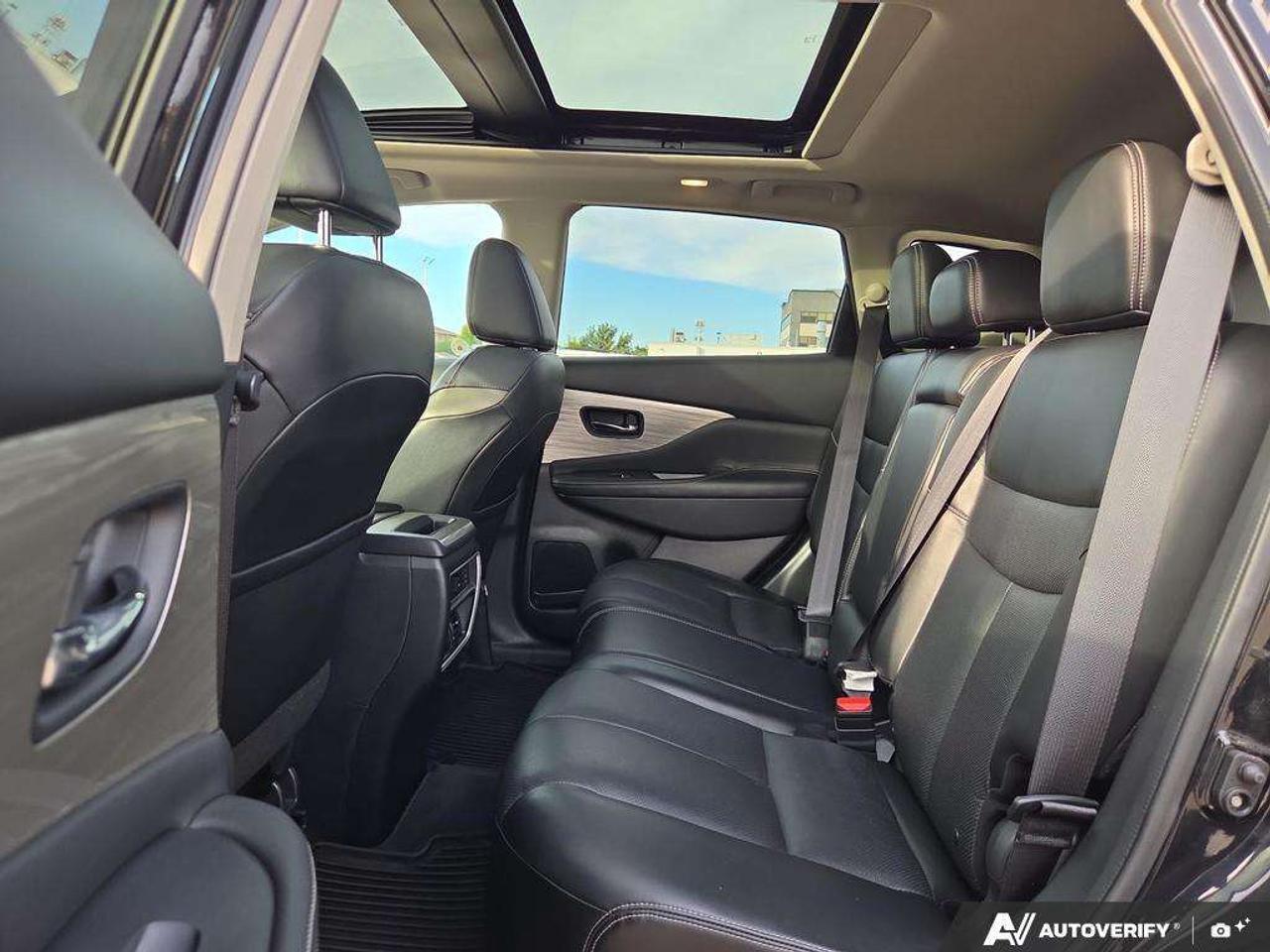 2018 Nissan Murano SL   ONE OWNER   NO CLAIMS   LTHER   PANO ROOF Photo