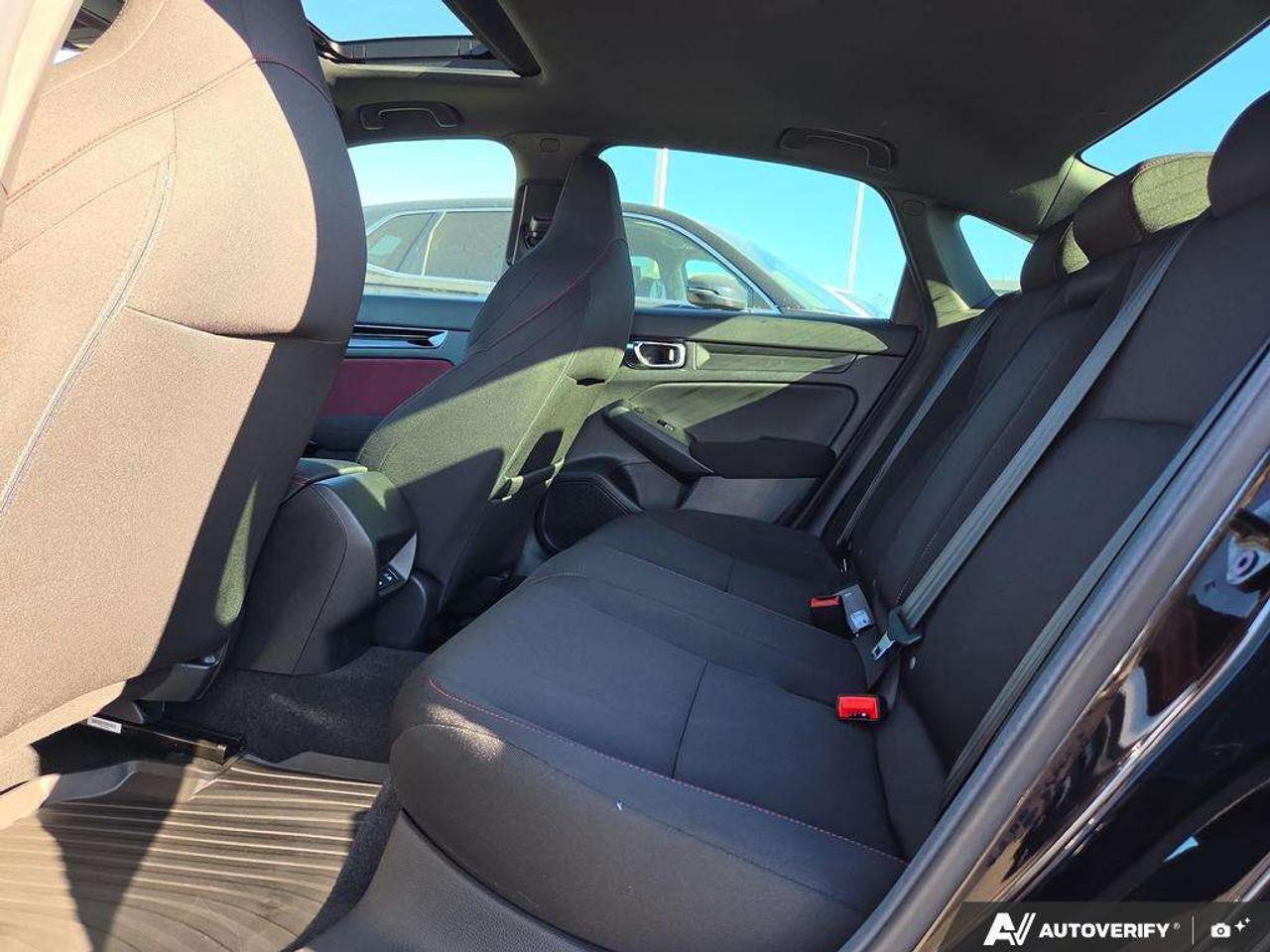 2025 Honda Civic Si   SUNROOF   6 SPEED MANUAL   NO CLAIMS Photo