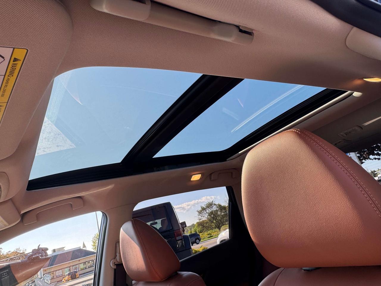 2018 Nissan Rogue SL -- Low KM -- Certified Photo