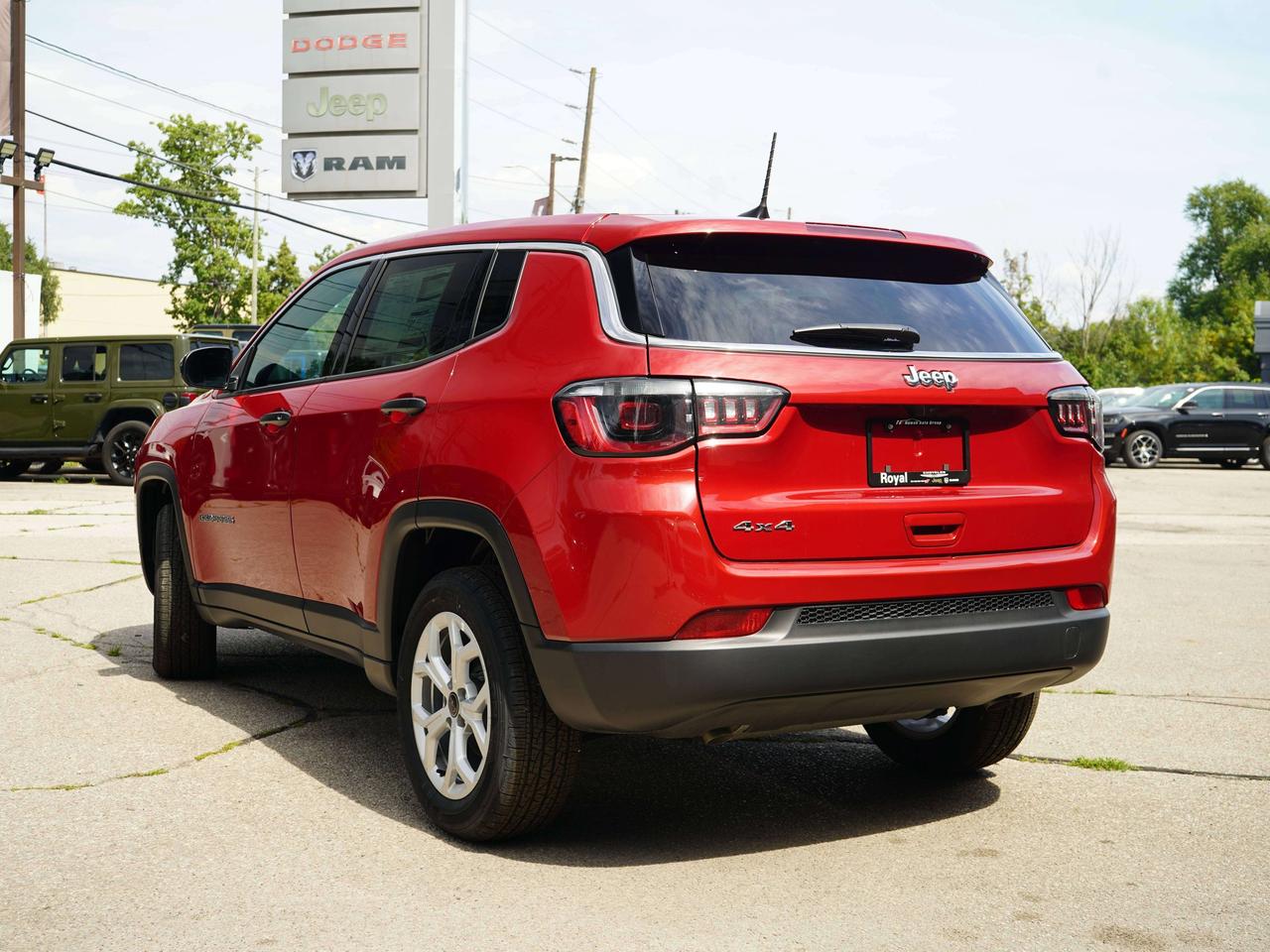 2025 Jeep Compass SPORT, CARPLAY, NAVI Photo