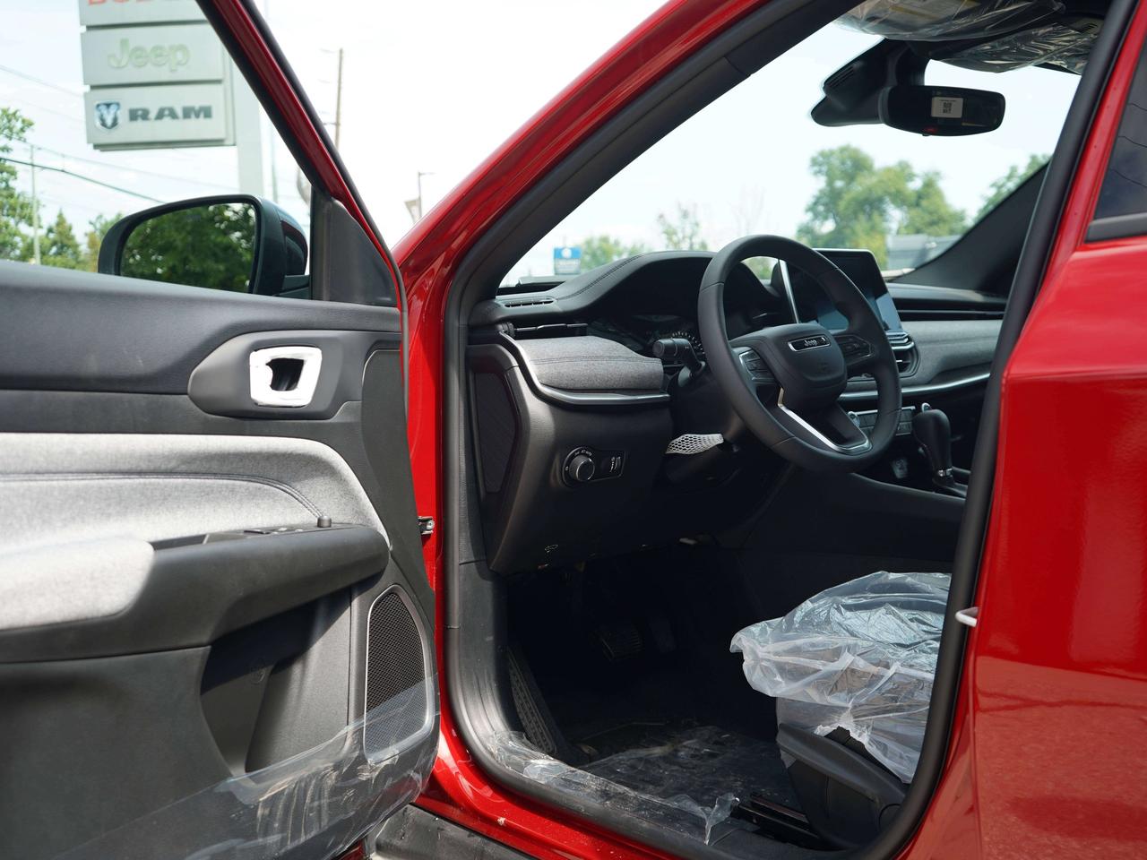 2025 Jeep Compass SPORT, CARPLAY, NAVI Photo