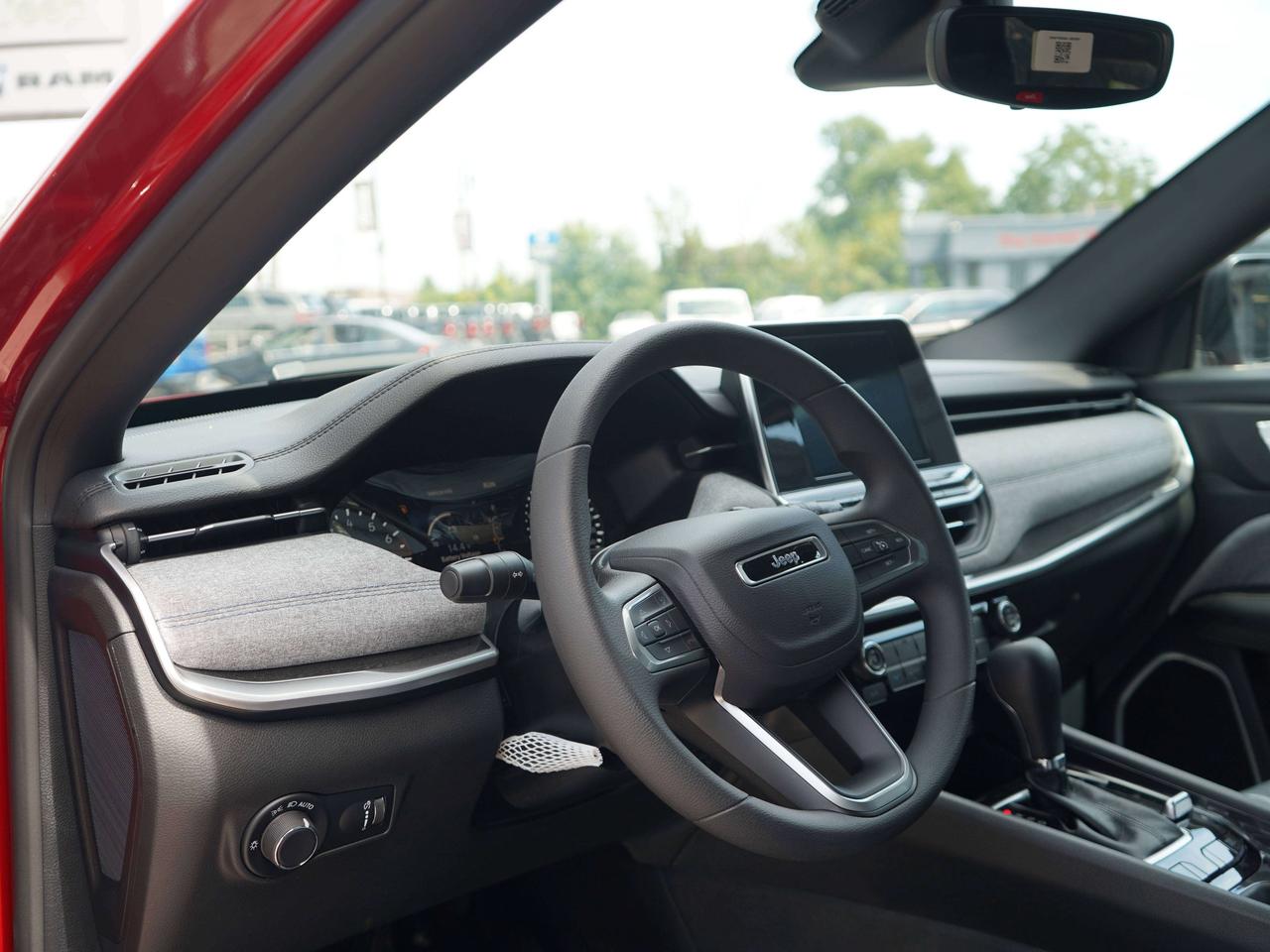 2025 Jeep Compass SPORT, CARPLAY, NAVI Photo