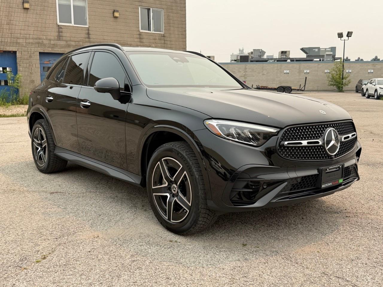 2023 Mercedes-Benz GLC GLC 300 4MATIC SUV Photo3
