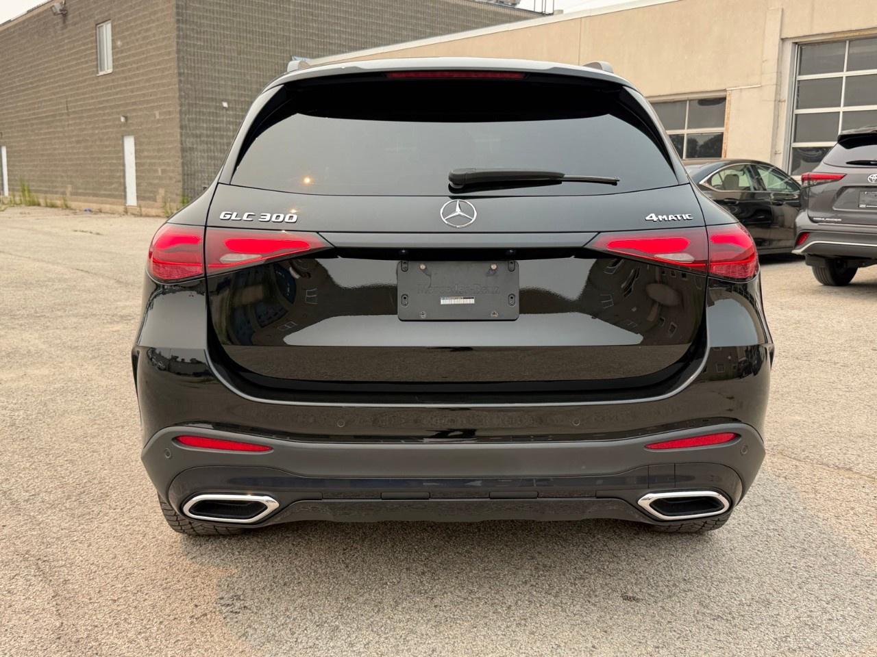2023 Mercedes-Benz GLC GLC 300 4MATIC SUV Photo