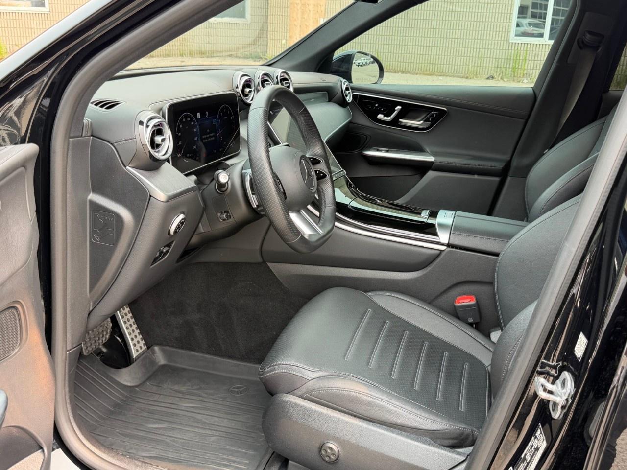 2023 Mercedes-Benz GLC GLC 300 4MATIC SUV Photo