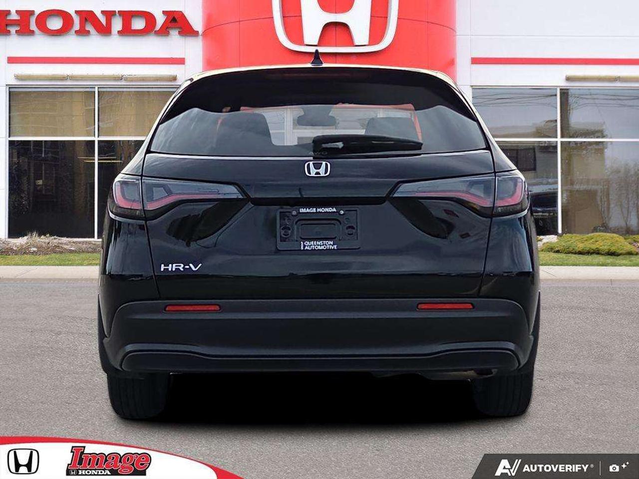 2025 Honda HR-V LX AWD   HTD SEATS   APPLE CARPLAY   HONDA SENSING Photo4