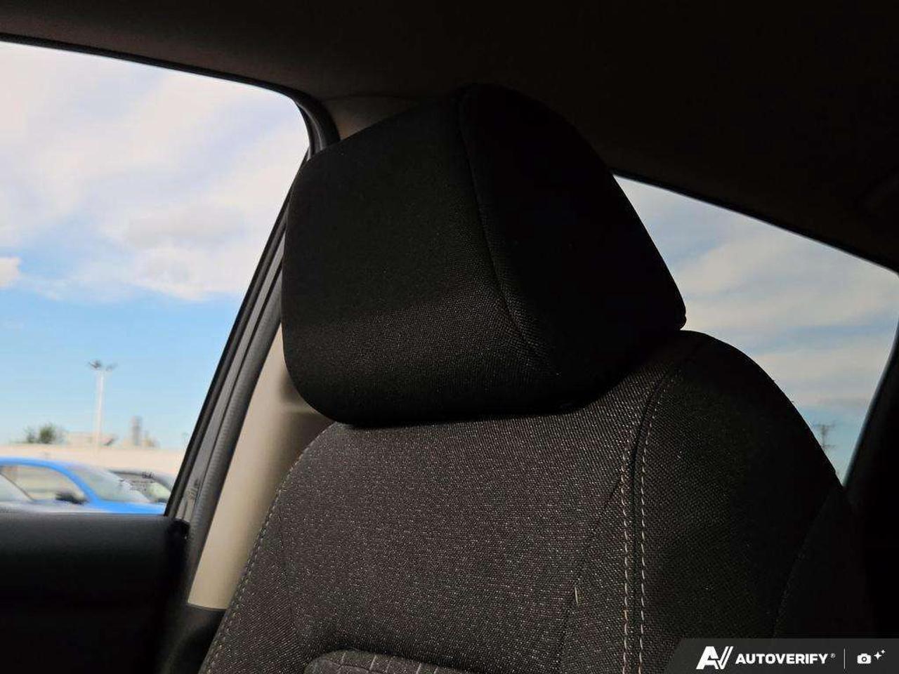 2025 Honda HR-V LX AWD   HTD SEATS   APPLE CARPLAY   HONDA SENSING Photo