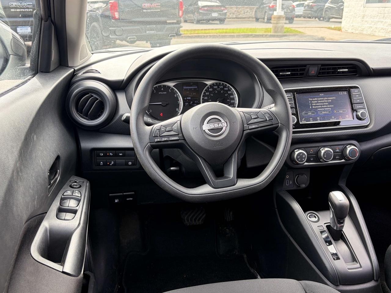 2024 Nissan Kicks S Photo