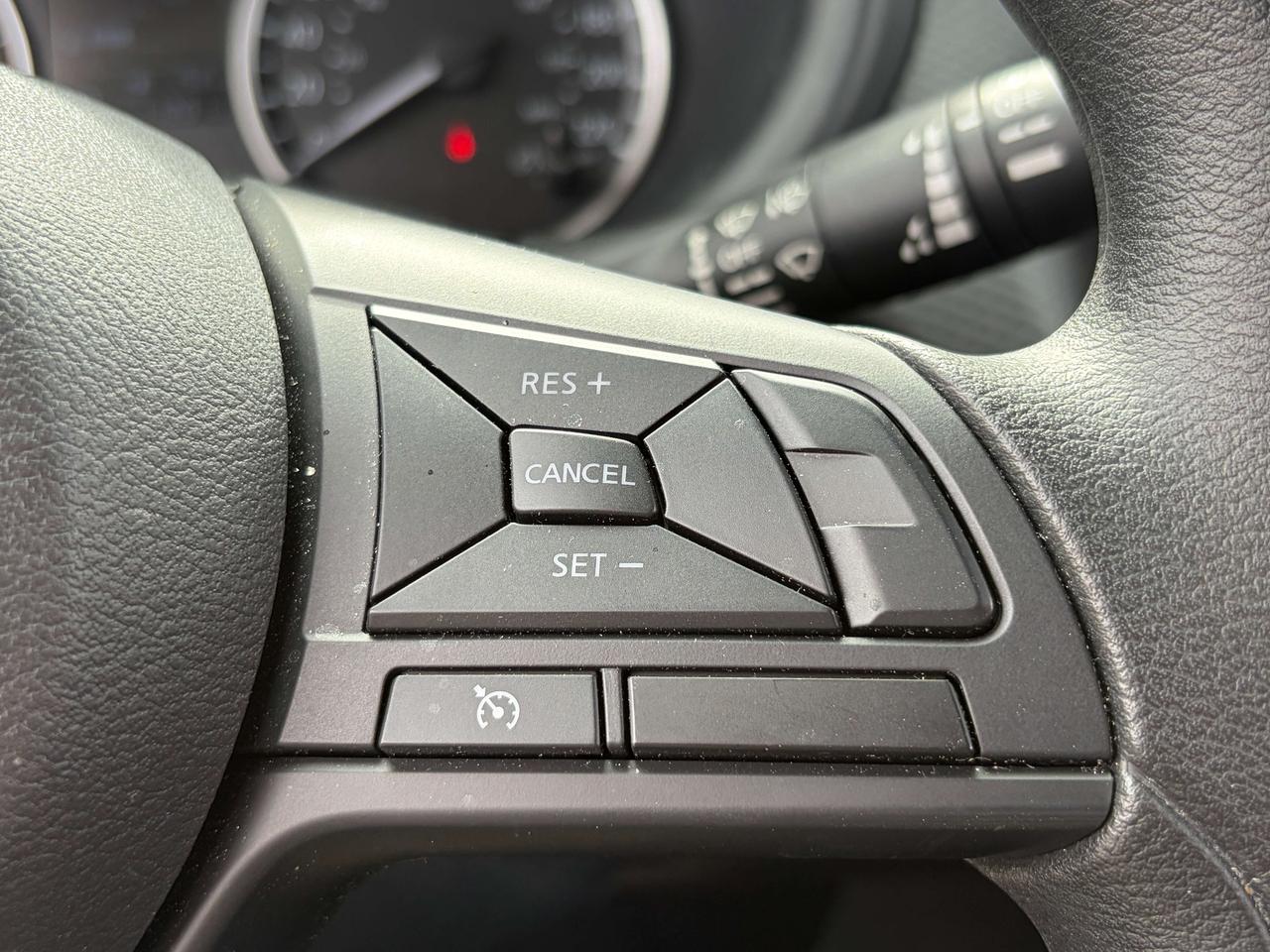 2024 Nissan Kicks S Photo