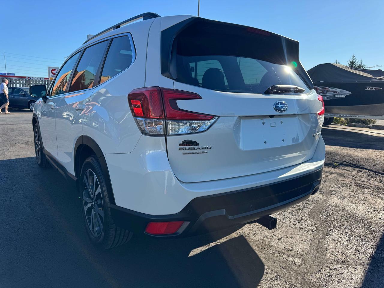 2021 Subaru Forester Limited - Low KM - Certified Photo2