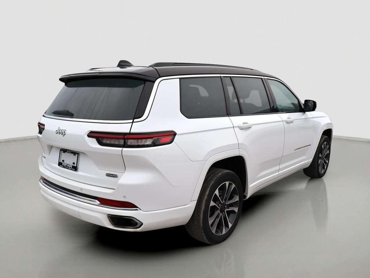 2024 Jeep Grand Cherokee OVERLAND 4X4 Photo