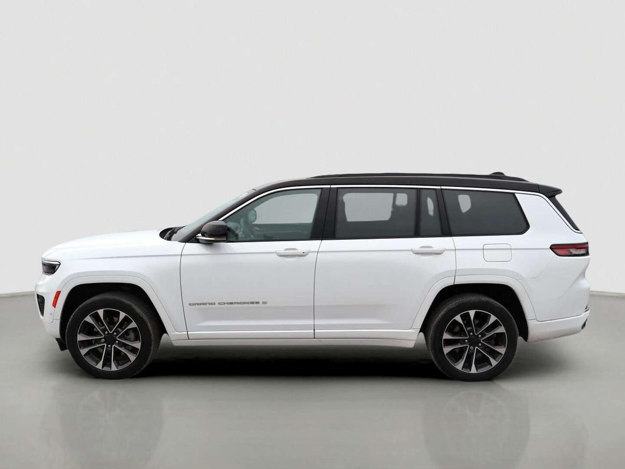 2024 Jeep Grand Cherokee OVERLAND 4X4 Photo1
