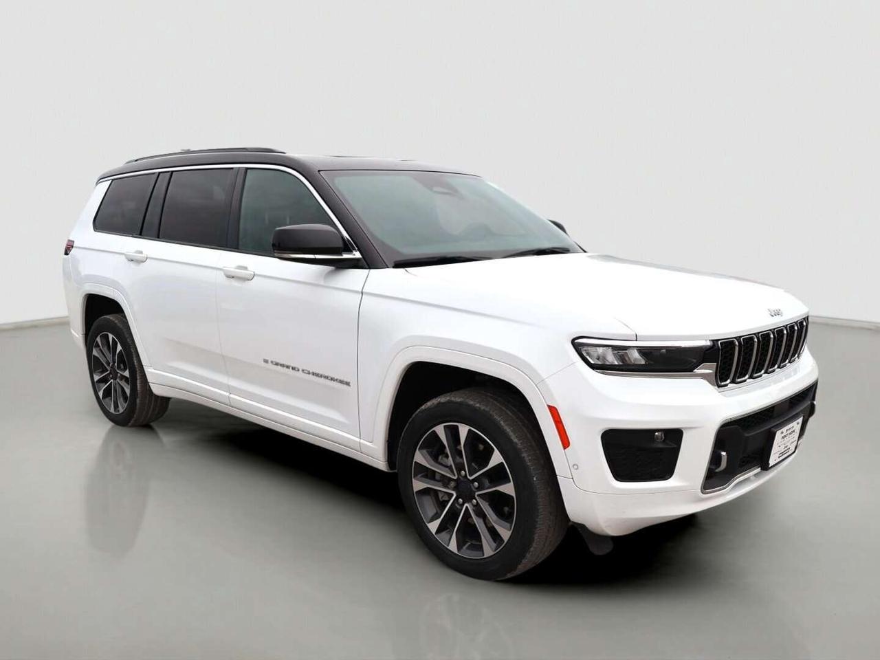 2024 Jeep Grand Cherokee OVERLAND 4X4 Photo