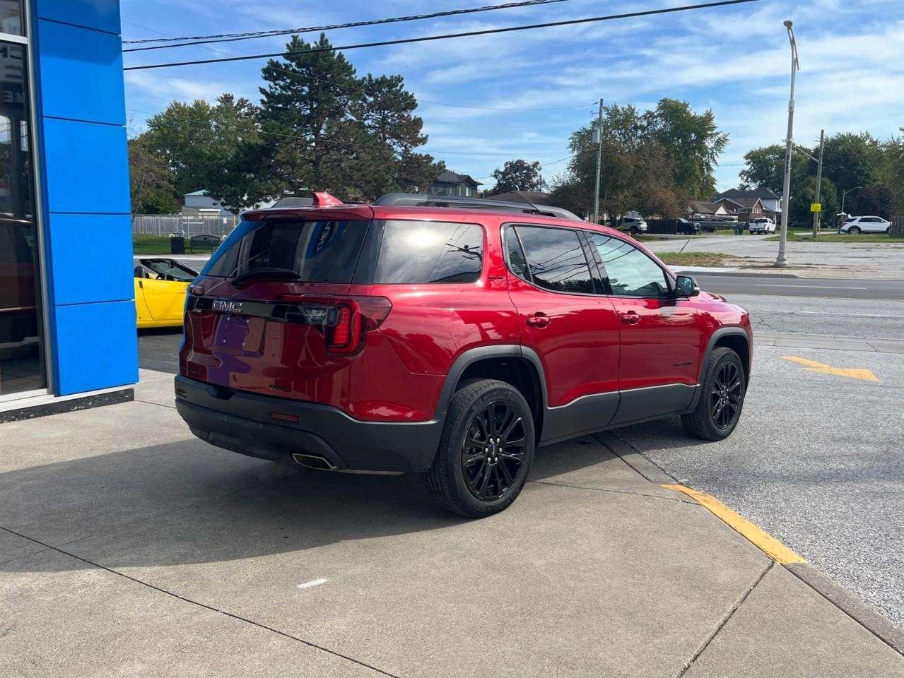 2023 GMC Acadia SLE CPO RATES APPLY! Photo