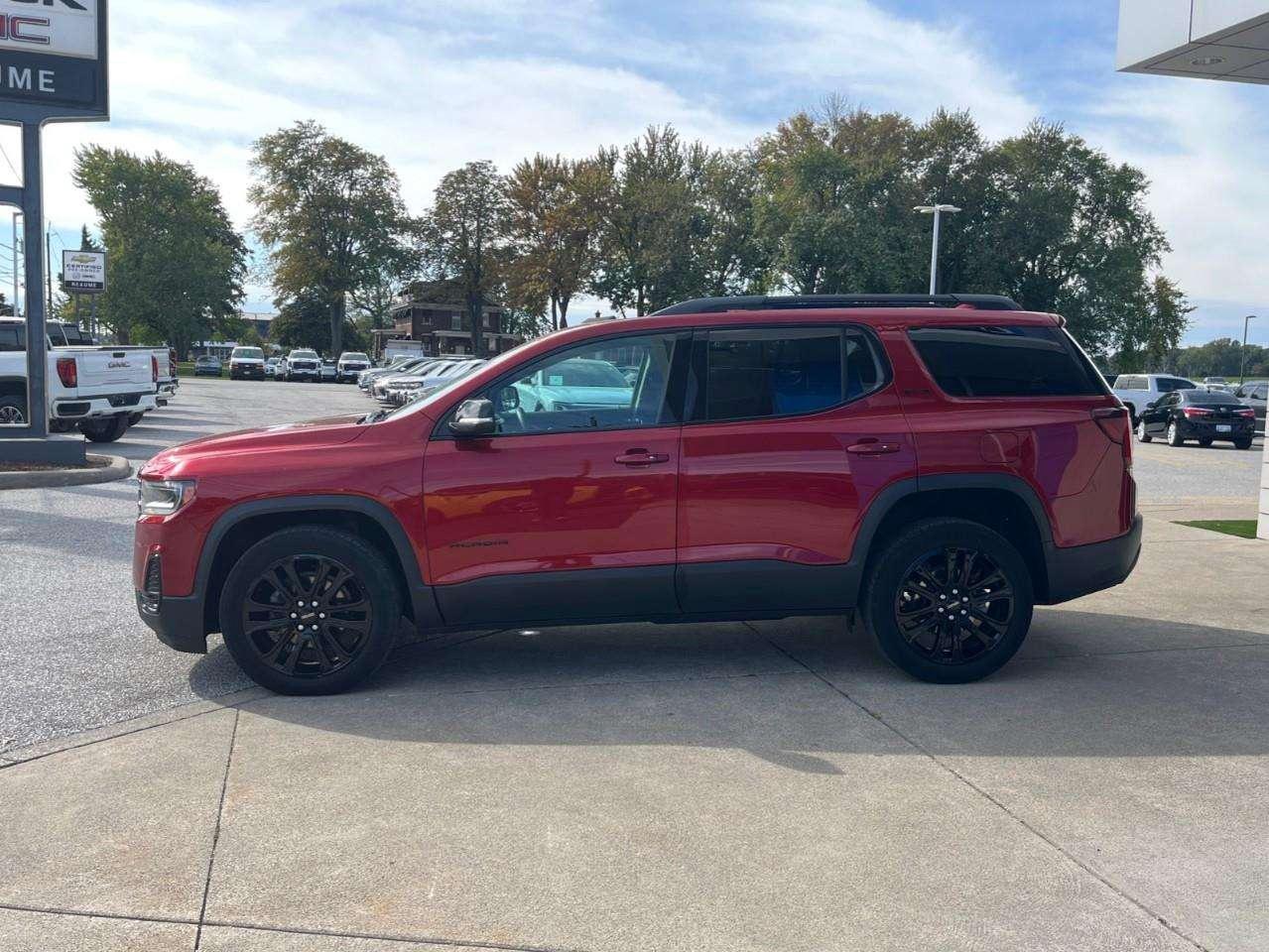2023 GMC Acadia SLE CPO RATES APPLY! Photo