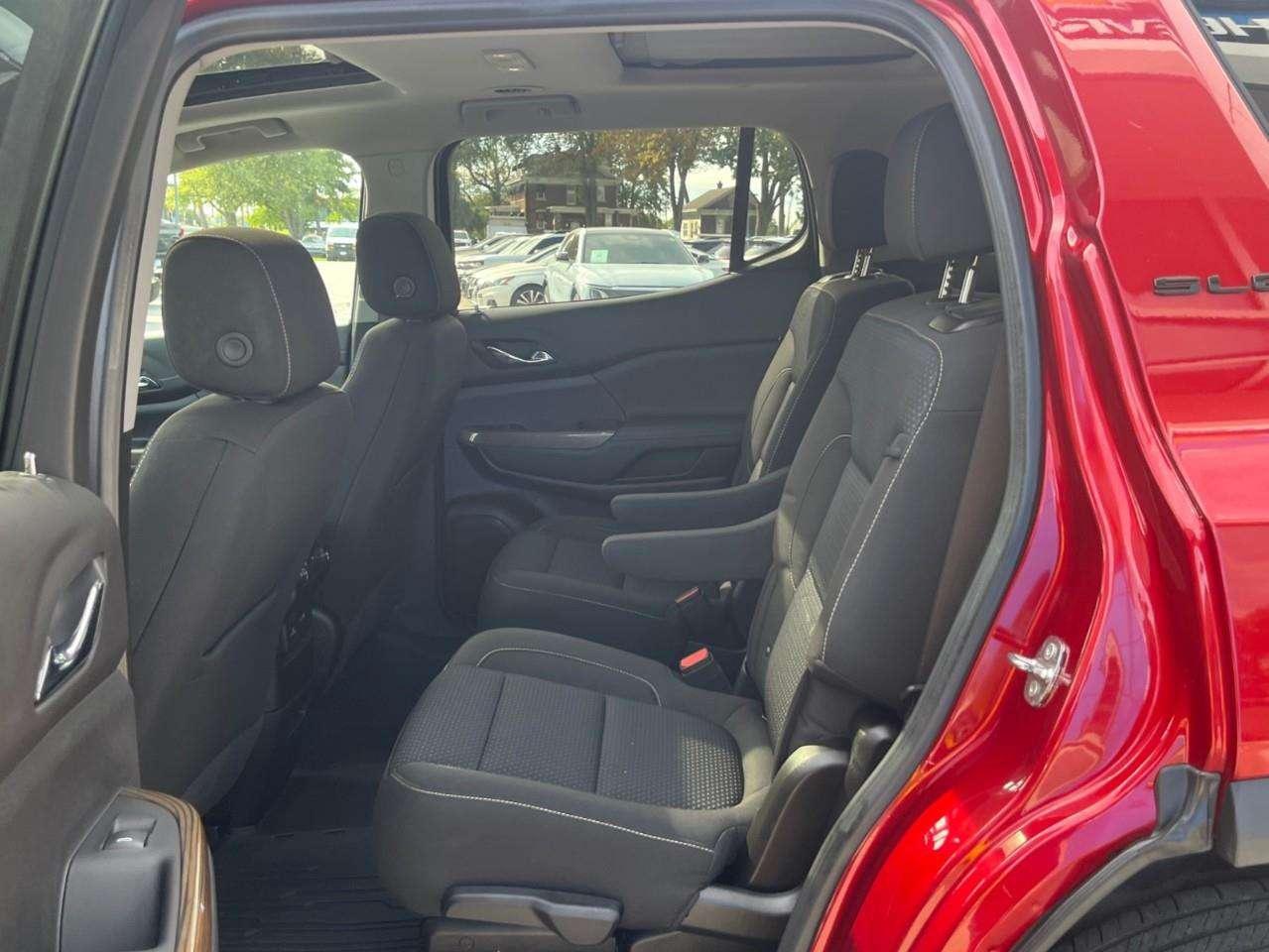 2023 GMC Acadia SLE CPO RATES APPLY! Photo