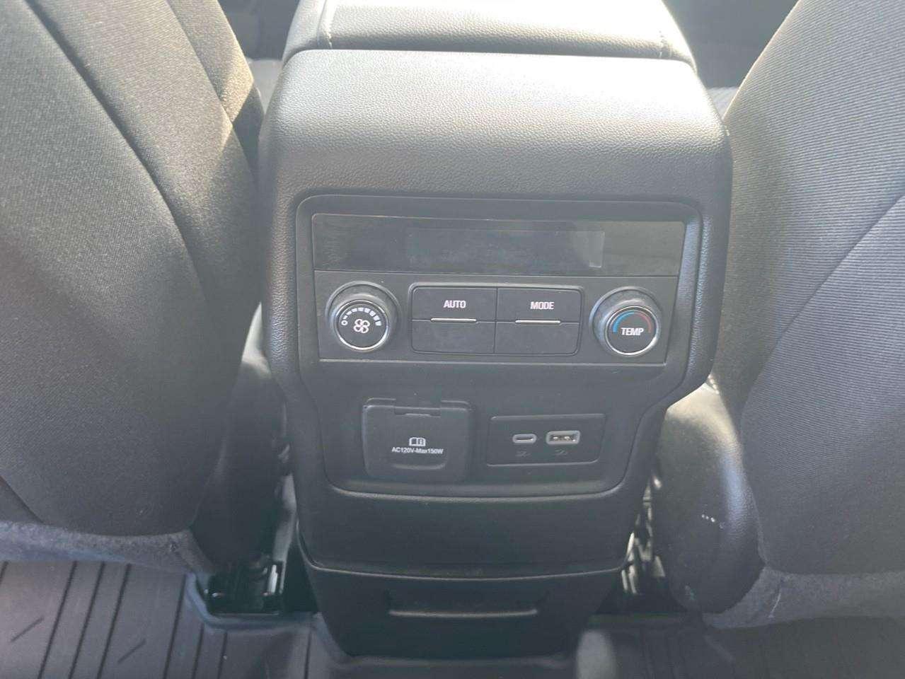 2023 GMC Acadia SLE CPO RATES APPLY! Photo