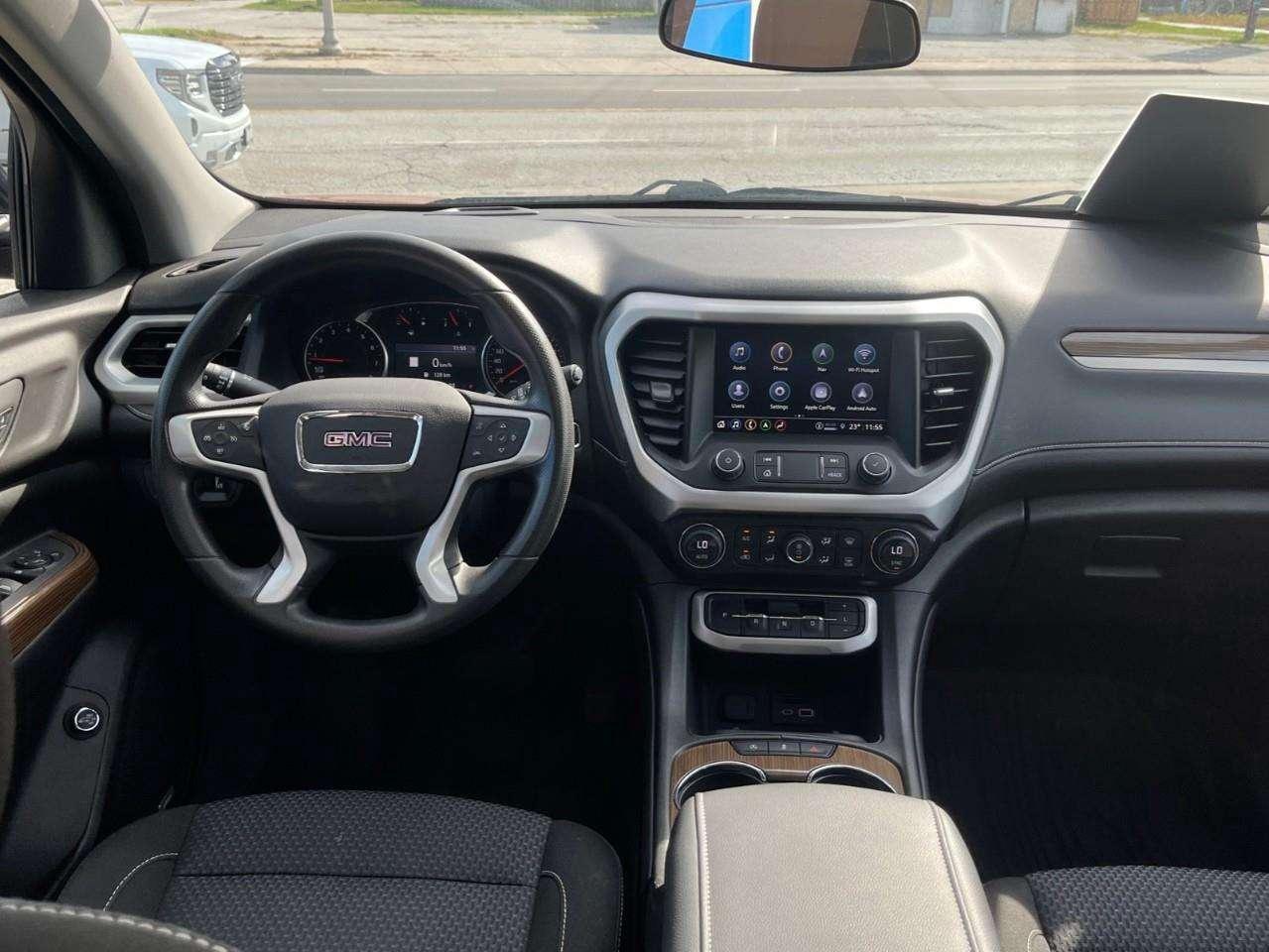 2023 GMC Acadia SLE CPO RATES APPLY! Photo