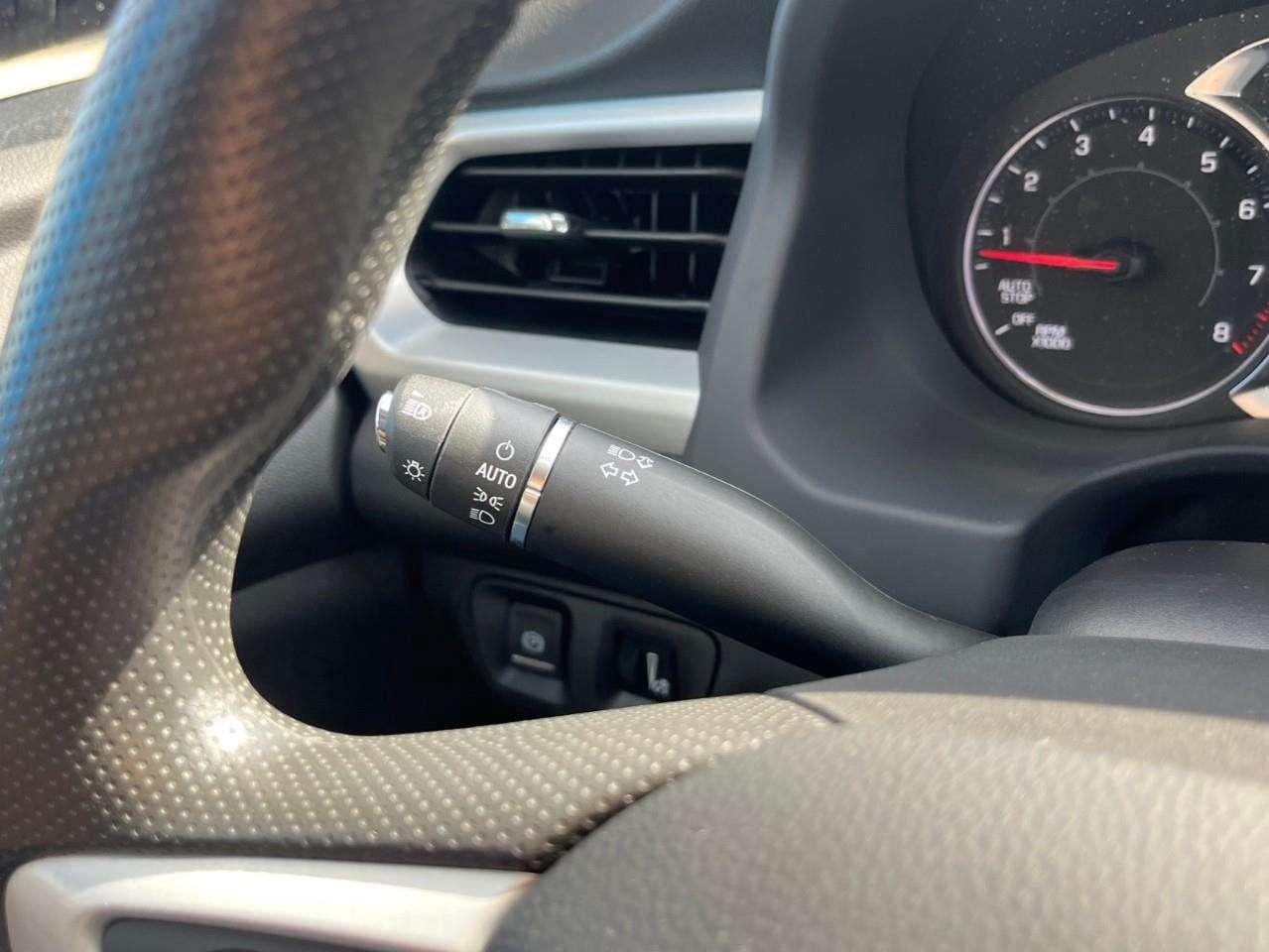 2023 GMC Acadia SLE CPO RATES APPLY! Photo