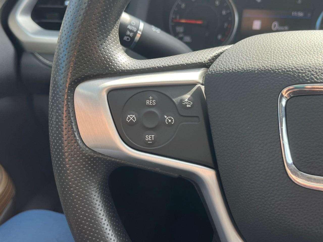 2023 GMC Acadia SLE CPO RATES APPLY! Photo