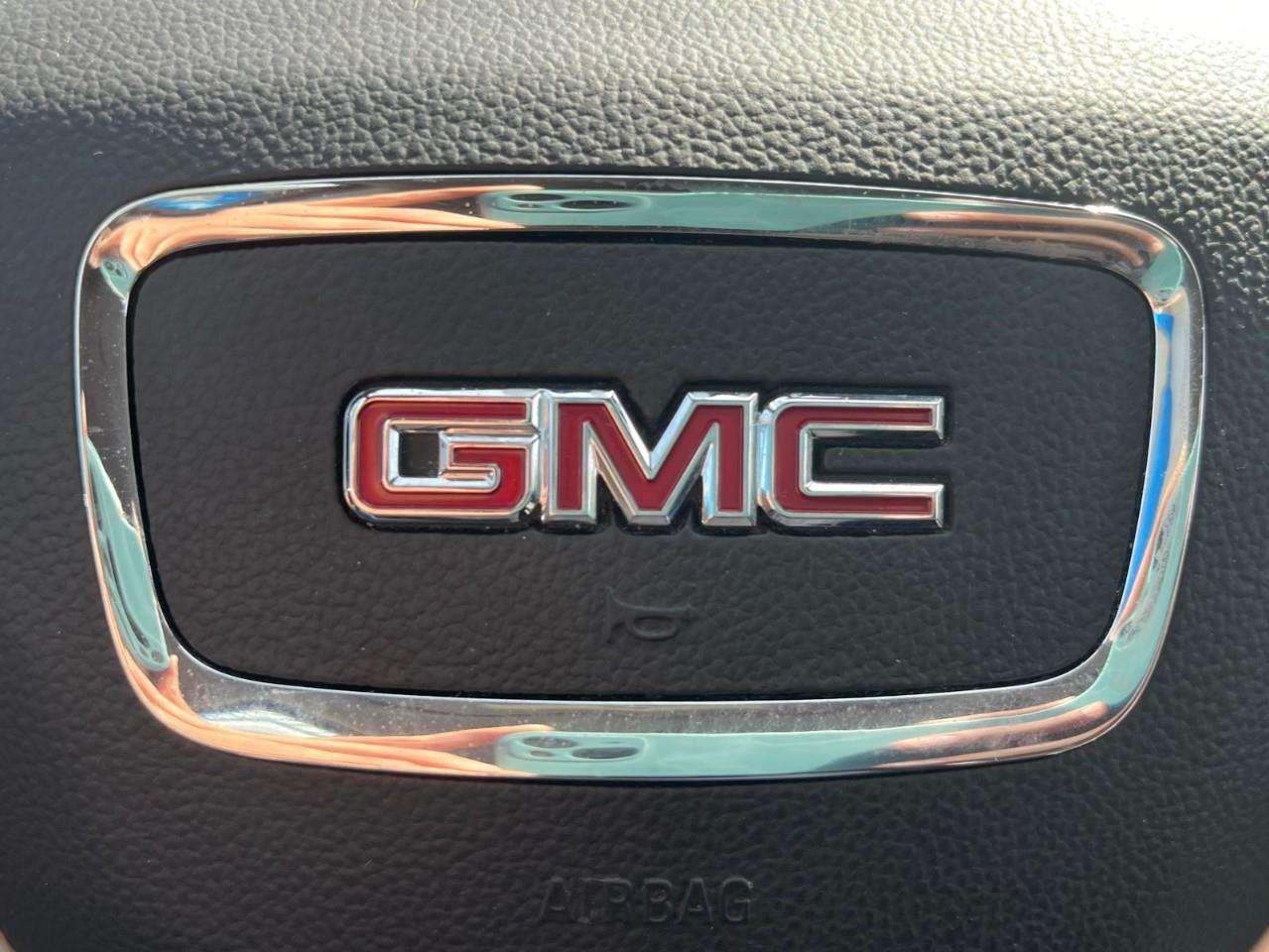2023 GMC Acadia SLE CPO RATES APPLY! Photo