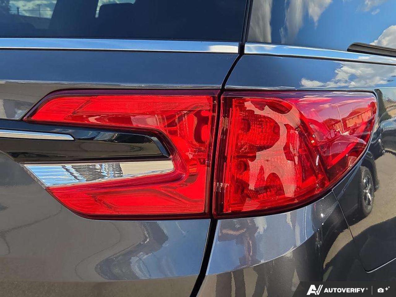 2023 Honda Odyssey EX-L   NO CLAIMS   1 OWNER   LEATHER   CARPLAY Photo