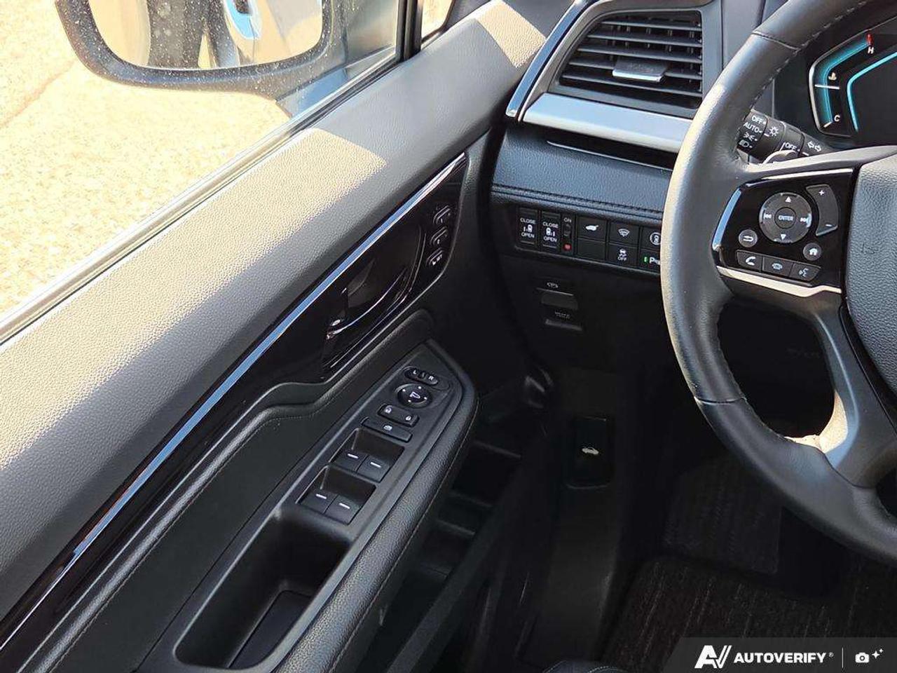 2023 Honda Odyssey EX-L   NO CLAIMS   1 OWNER   LEATHER   CARPLAY Photo