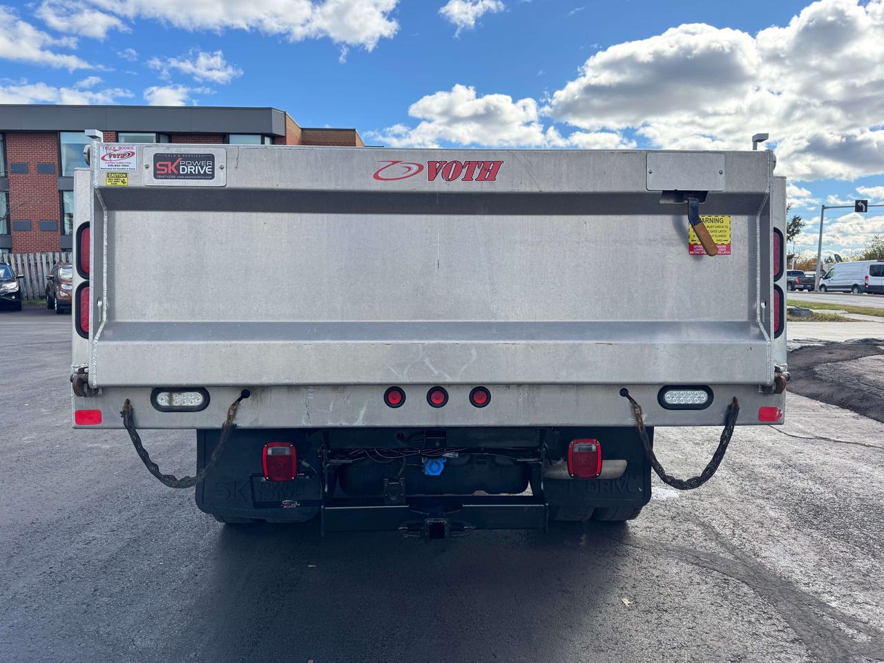 2019 Ford F-450 XL -- Dump Bed -- Low KM -- Certified Photo