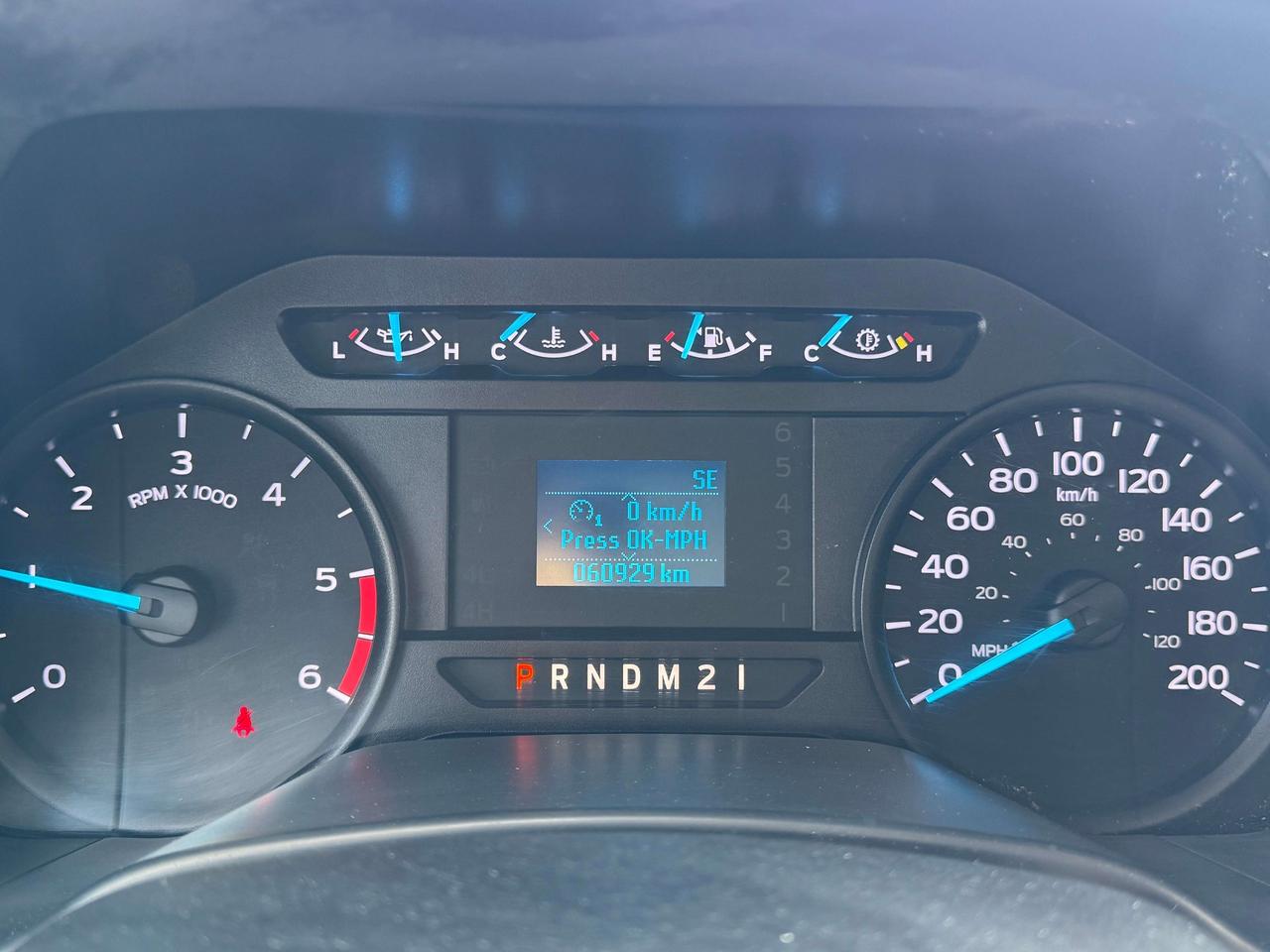 2019 Ford F-450 XL -- Dump Bed -- Low KM -- Certified Photo