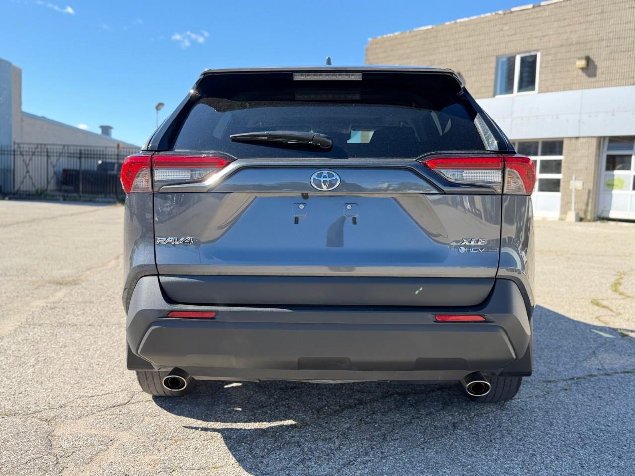 2025 Toyota RAV4 Hybrid XLE AWD Photo3