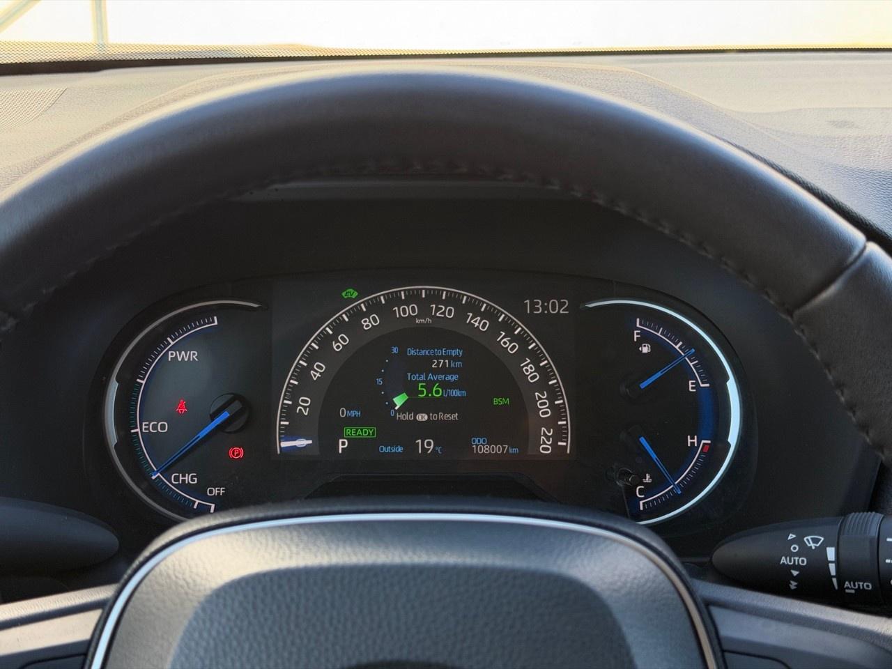2025 Toyota RAV4 Hybrid XLE AWD Photo