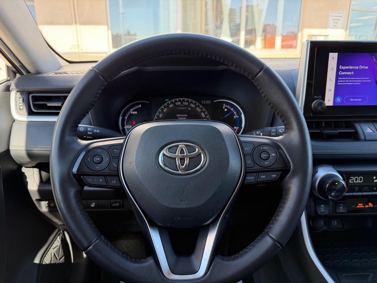 2025 Toyota RAV4 Hybrid XLE AWD Photo