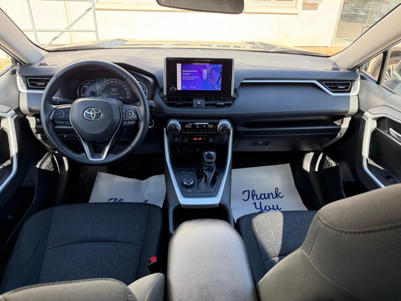 2025 Toyota RAV4 Hybrid XLE AWD Photo