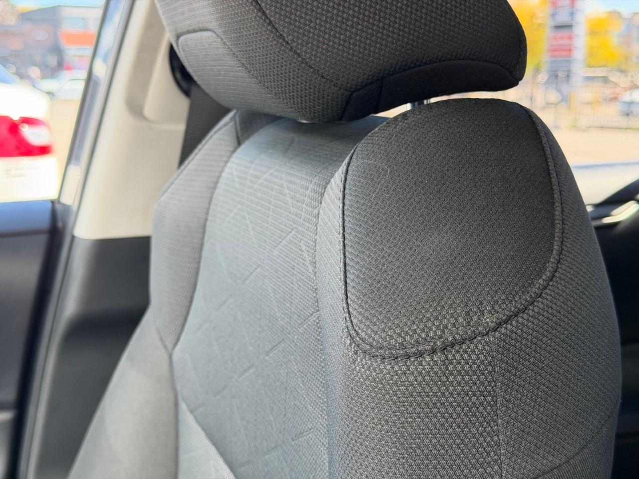 2025 Toyota RAV4 Hybrid XLE AWD Photo