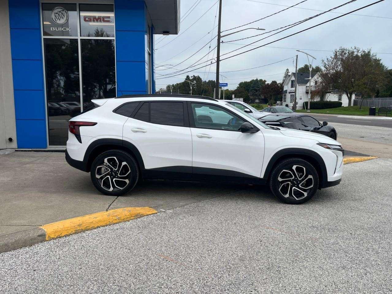 2025 Chevrolet Trax 2RS CPO RATES APPLY! Photo