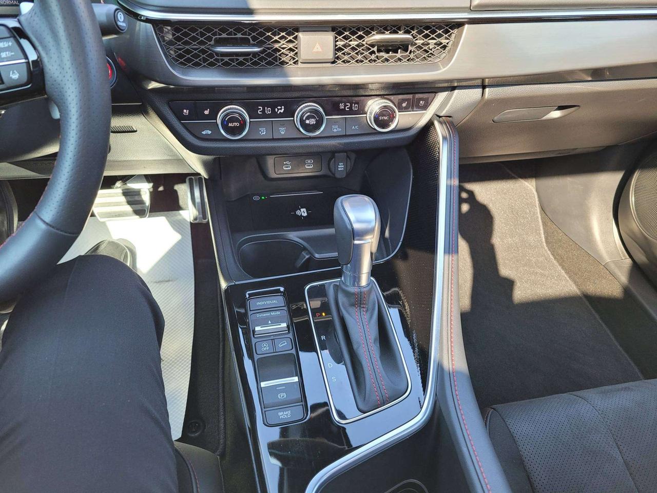 2026 Acura ADX Platinum Elite A-Spec (Top Line Model) Photo