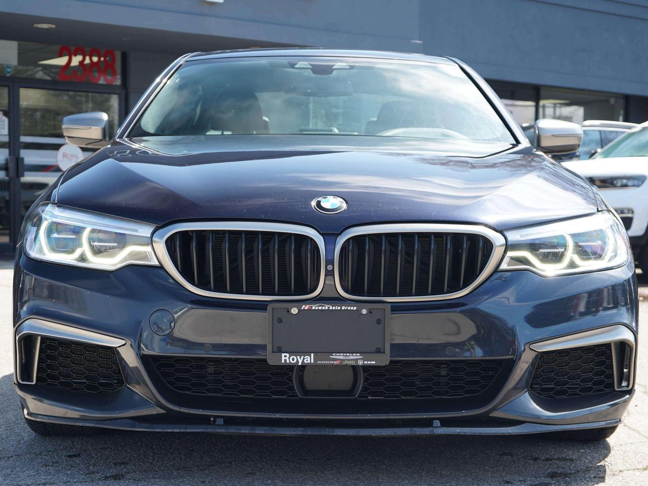 2018 BMW 5 Series xDrive Photo3