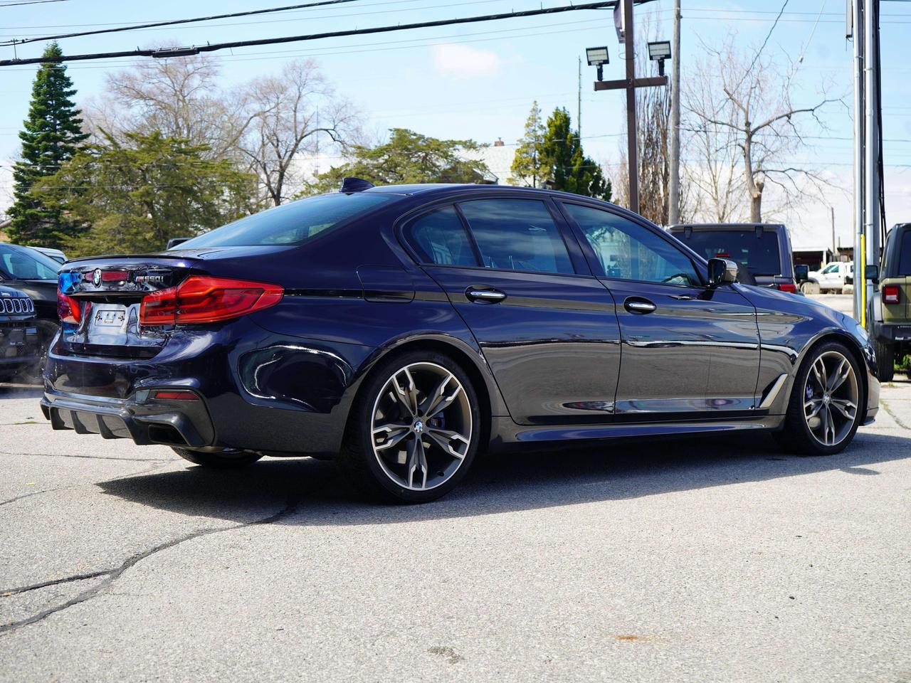2018 BMW 5 Series xDrive Photo