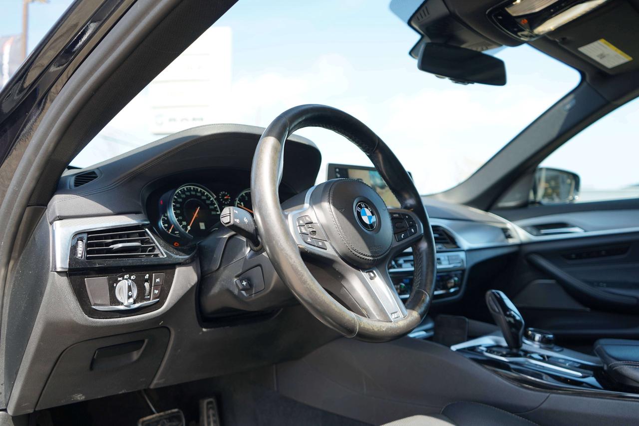 2018 BMW 5 Series xDrive Photo