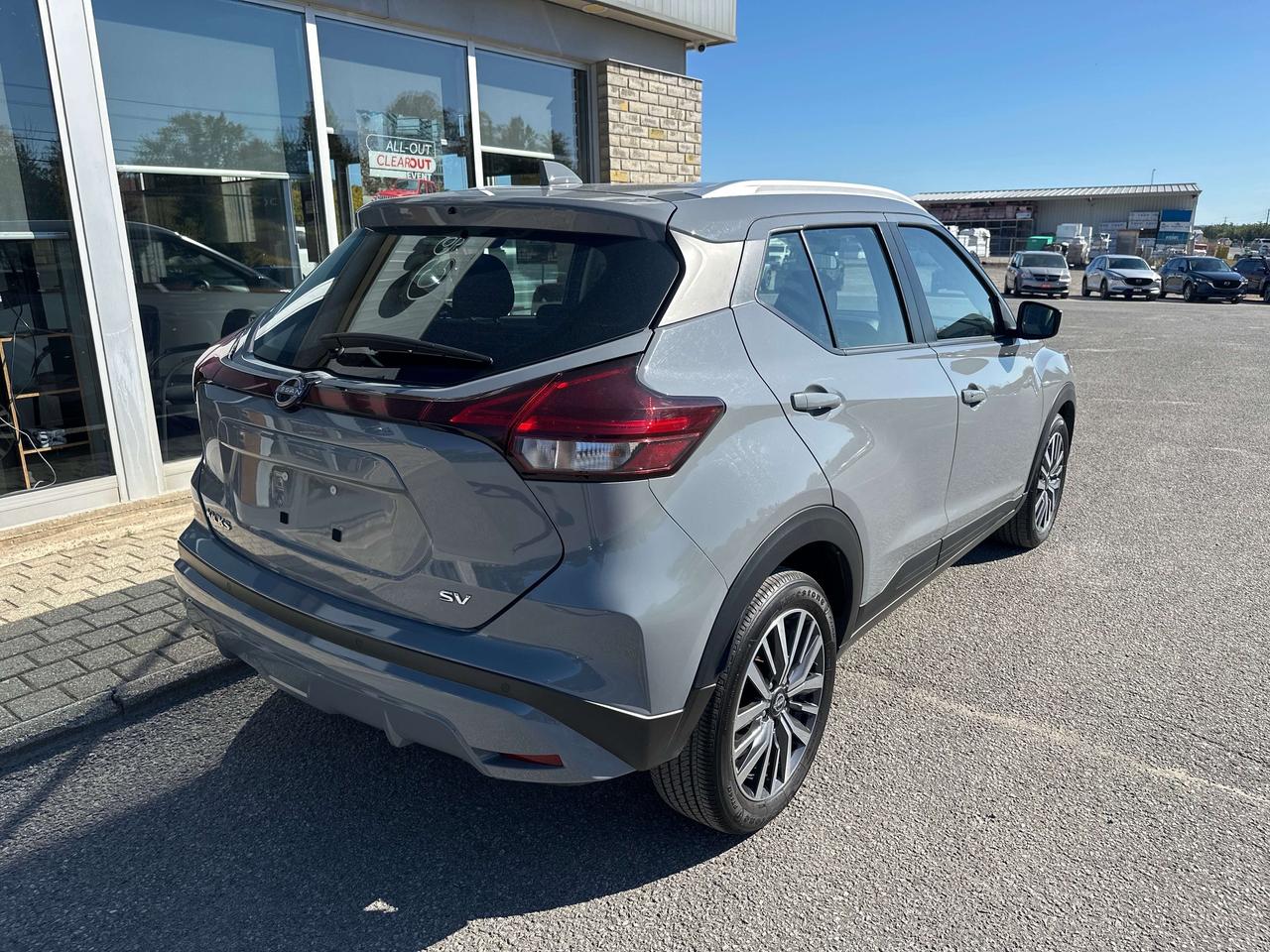 2024 Nissan Kicks SV Photo