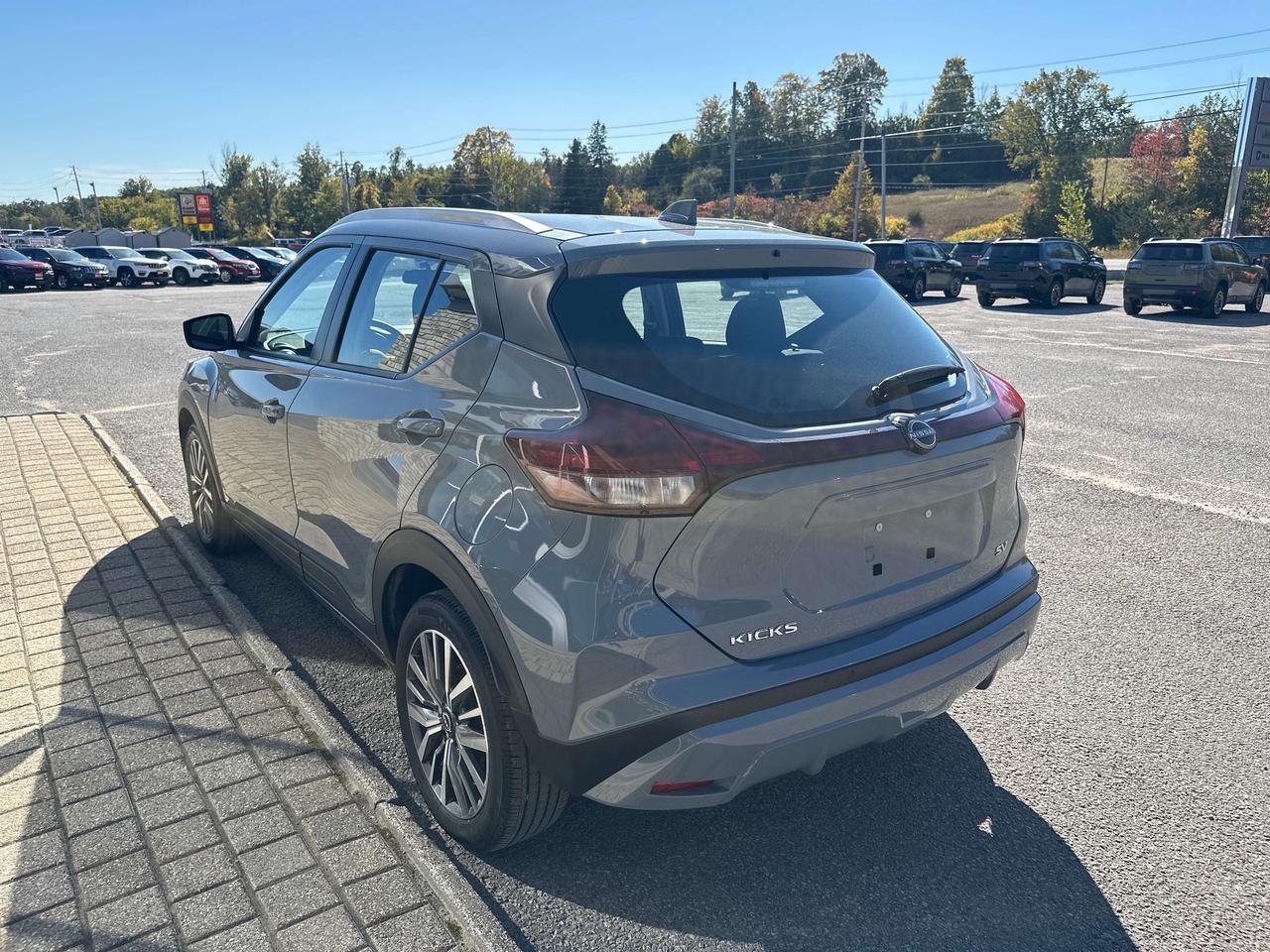2024 Nissan Kicks SV Photo