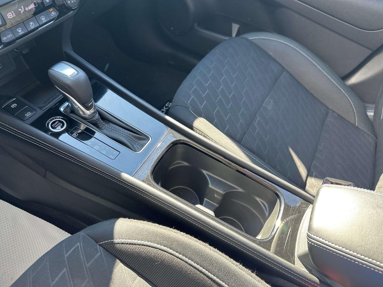 2024 Nissan Kicks SV Photo