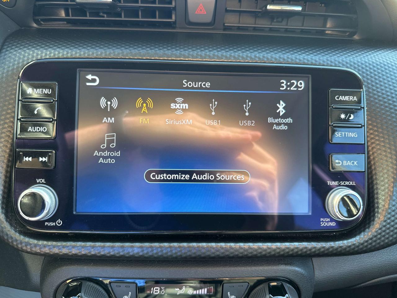 2024 Nissan Kicks SV Photo