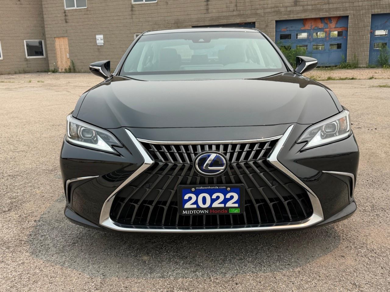 2022 Lexus ES ES 300h Auto Photo